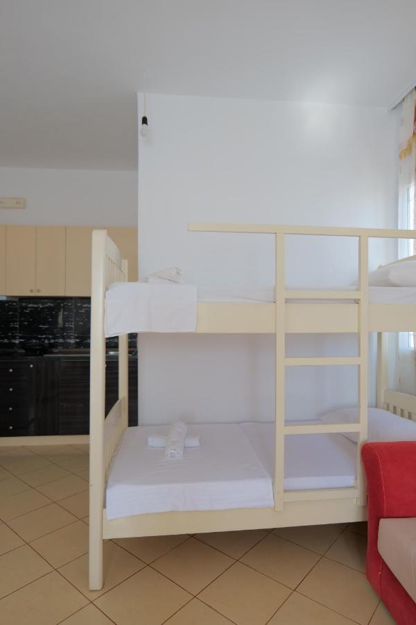 קסאמיל Vila Osmanaj מראה חיצוני תמונה